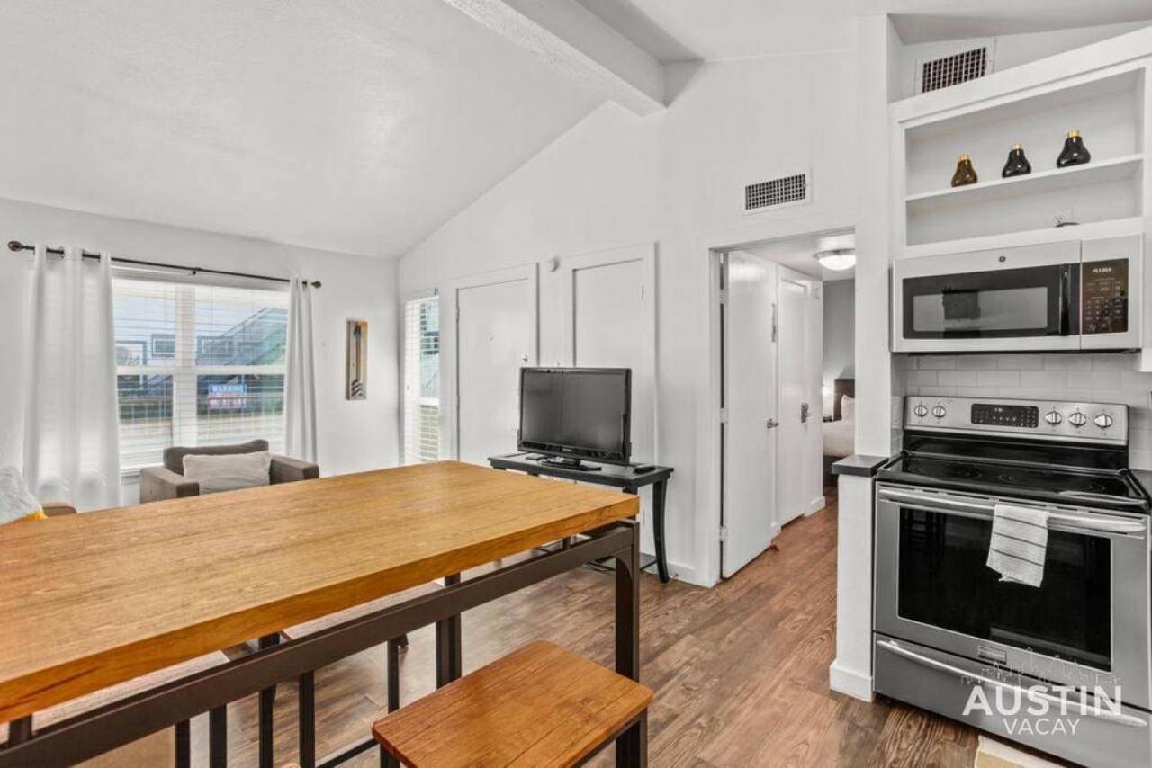 5 Minutes To Zilker Barton Springs With Parking Apartment Austin Exterior photo